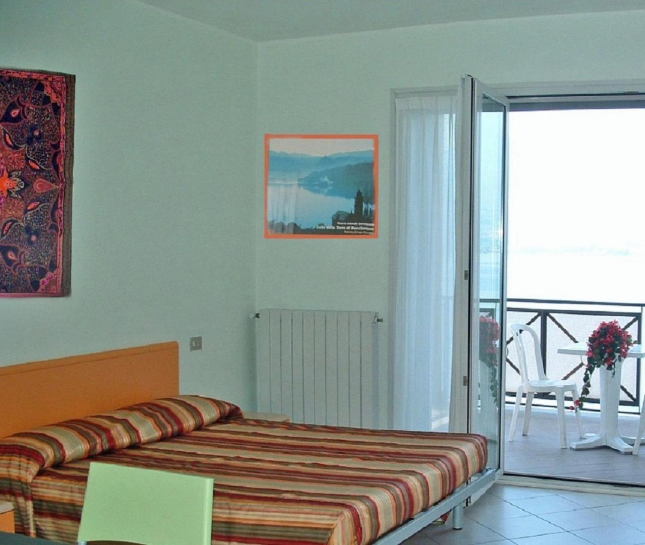 Residence Tre Ponti Verbania Buitenkant foto