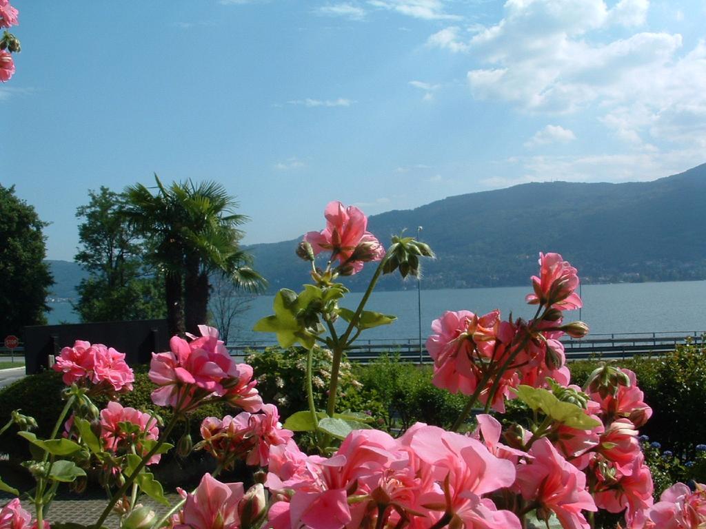 Residence Tre Ponti Verbania Buitenkant foto