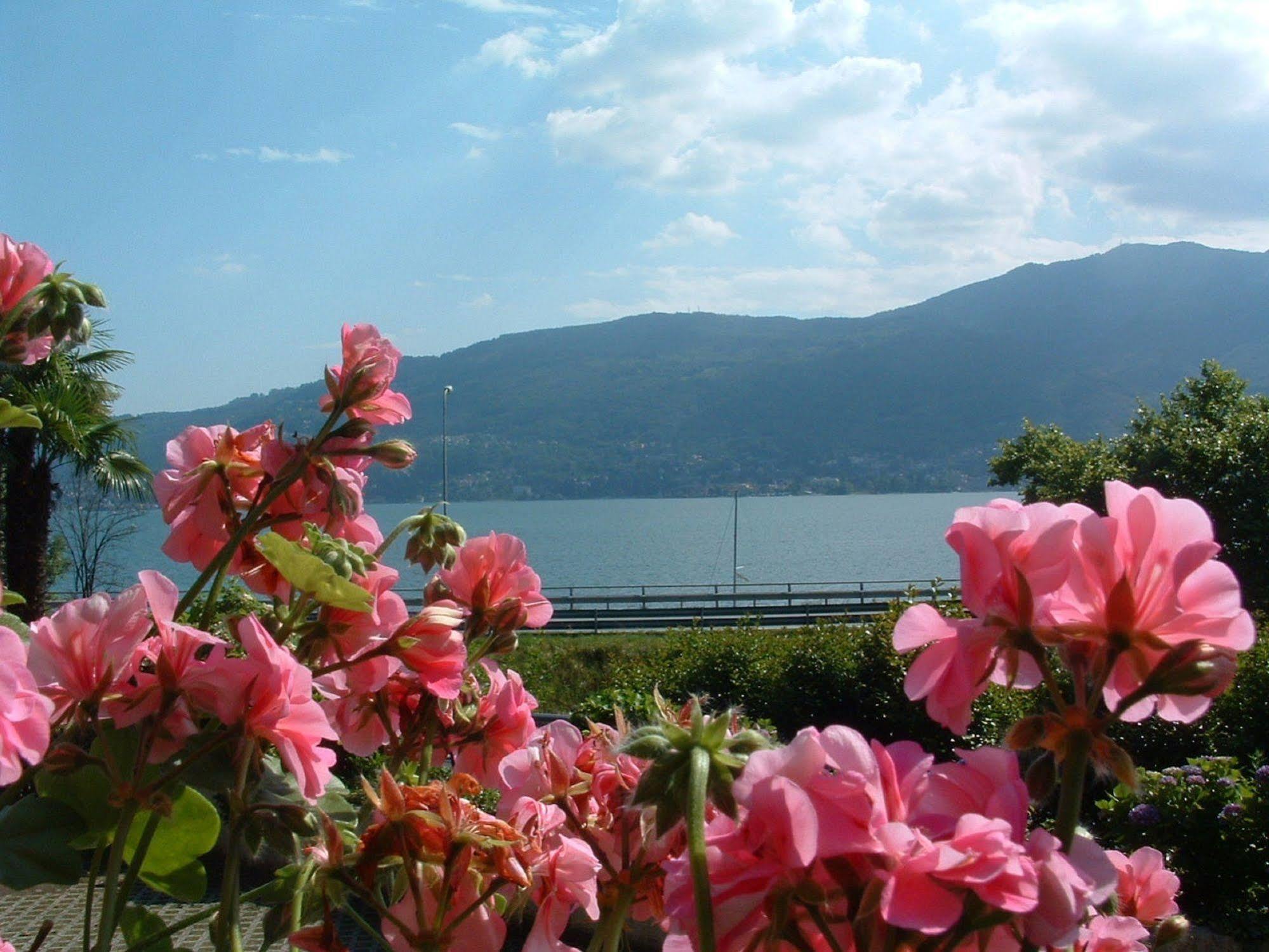 Residence Tre Ponti Verbania Buitenkant foto